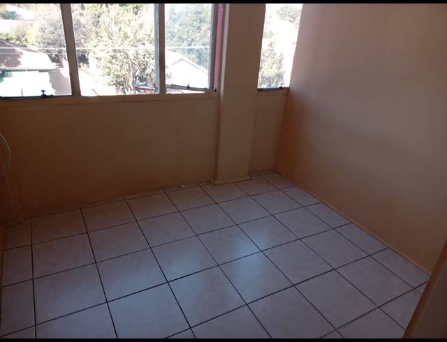 2 BEDROOM APARTMENT FOR SALE IN RUSTENBURG CENTRAL